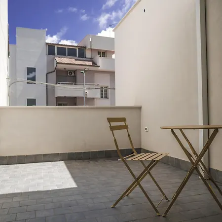 Casa Azzurra Rooms E Apartment Terrasini Exterior photo
