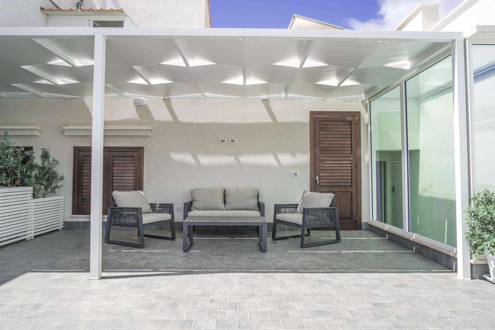 Casa Azzurra E Apartment *